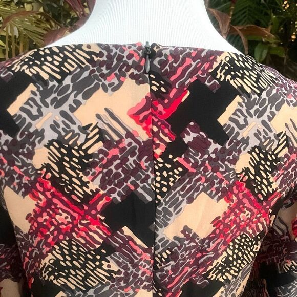 Trina Turk Laurie Jigsaw Dress - Picture 6 of 8